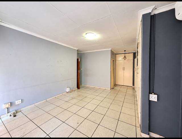 6 BEDROOM HOUSE FOR SALE IN VANDERBIJLPARK SE 2